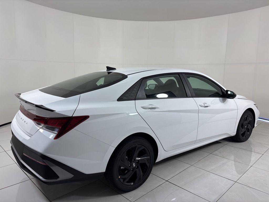 Thumbnail: 2026 Hyundai Elantra - 5