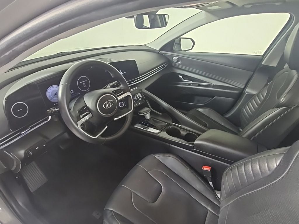 Thumbnail: 2022 Hyundai Elantra - 15