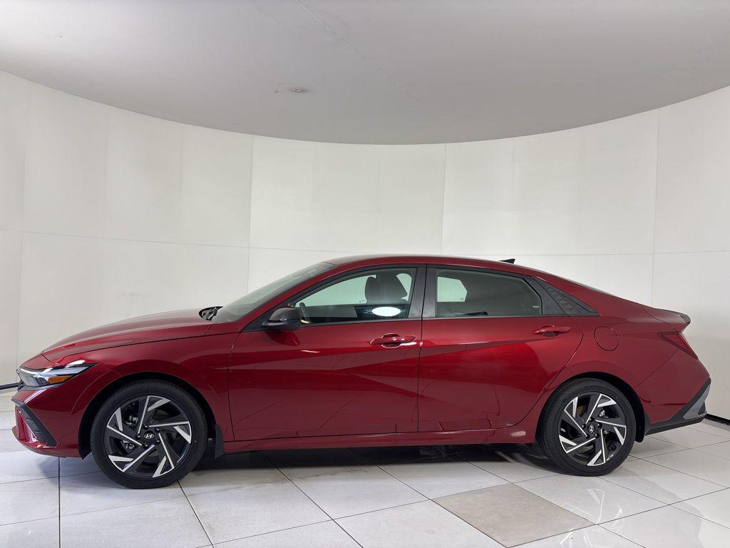 Thumbnail: 2025 Hyundai Elantra - 2