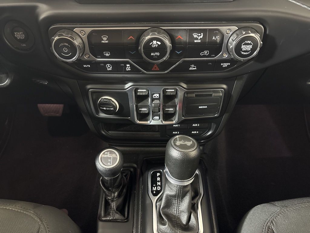 Thumbnail: 2023 Jeep Wrangler - 24