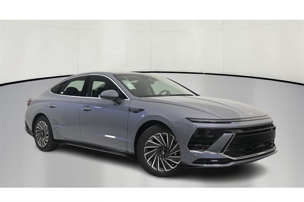 Thumbnail: 2025 Hyundai Sonata - 1