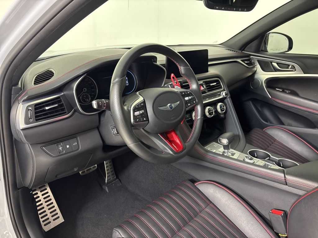 Thumbnail: 2023 Genesis G70 - 17