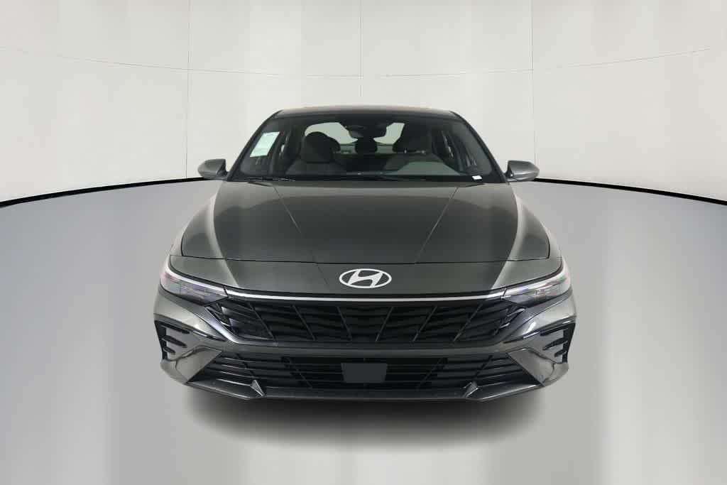 Thumbnail: 2025 Hyundai Elantra - 2