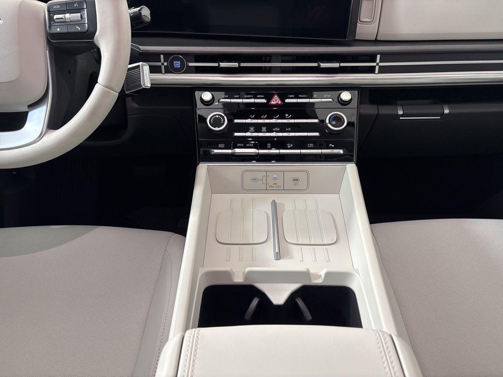 Thumbnail: 2026 Hyundai Santa Fe - 23