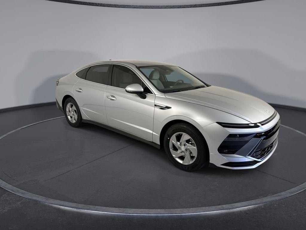 New 2026 Hyundai Sonata SE Sedan