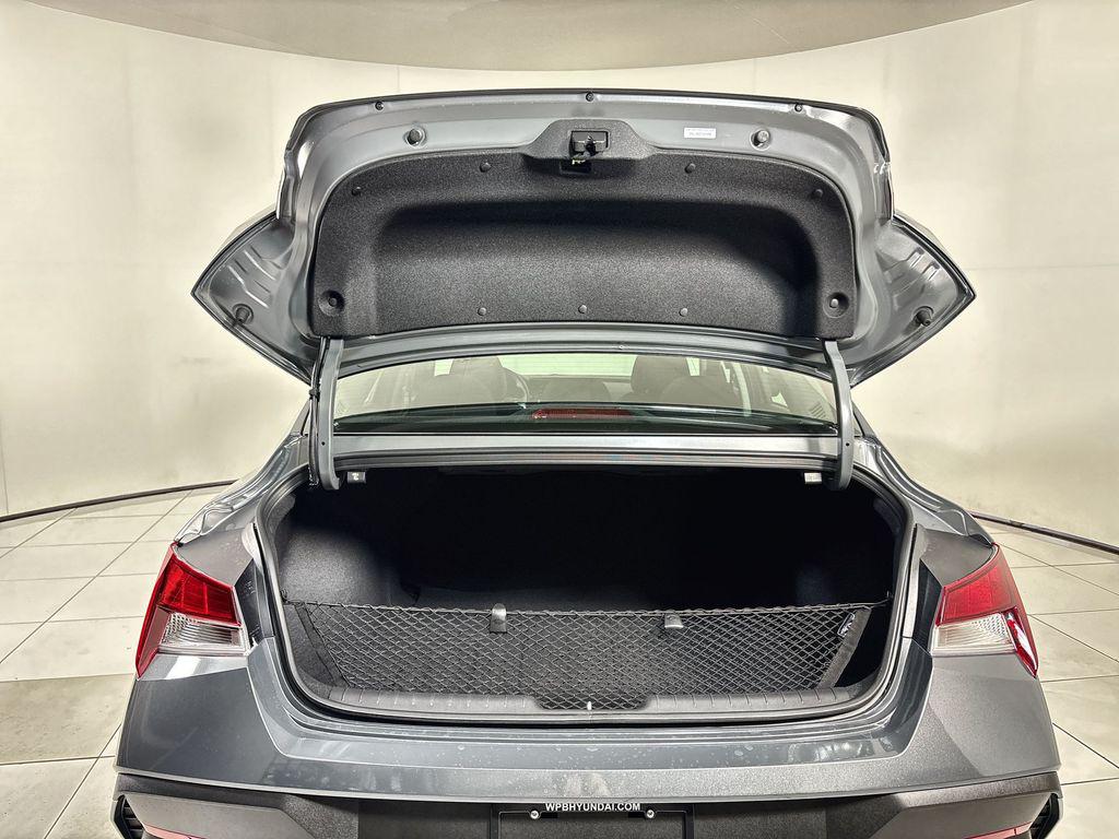Thumbnail: 2026 Hyundai Elantra - 19