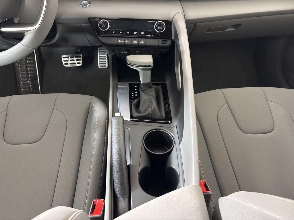 Thumbnail: 2026 Hyundai Elantra - 22