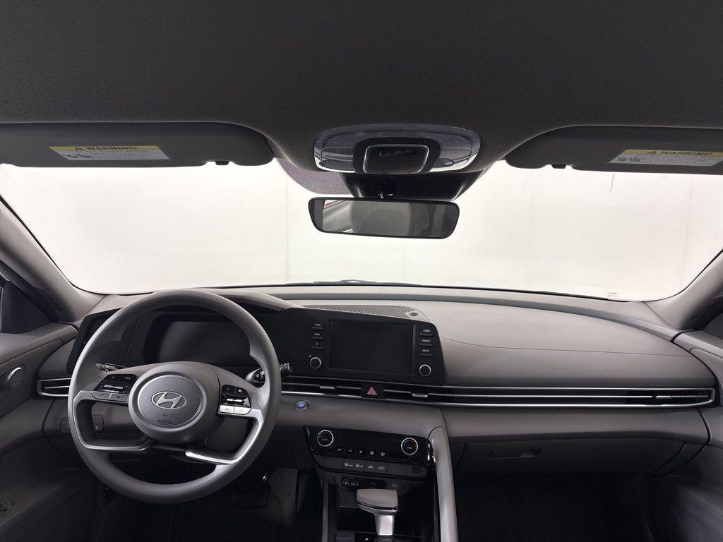 Thumbnail: 2025 Hyundai Elantra - 19