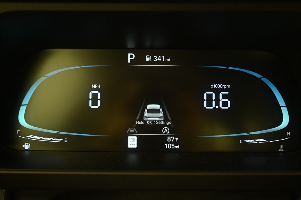 Thumbnail: 2025 Hyundai Elantra - 17