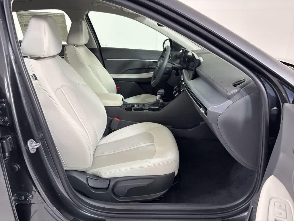 Thumbnail: 2025 Hyundai Sonata - 12