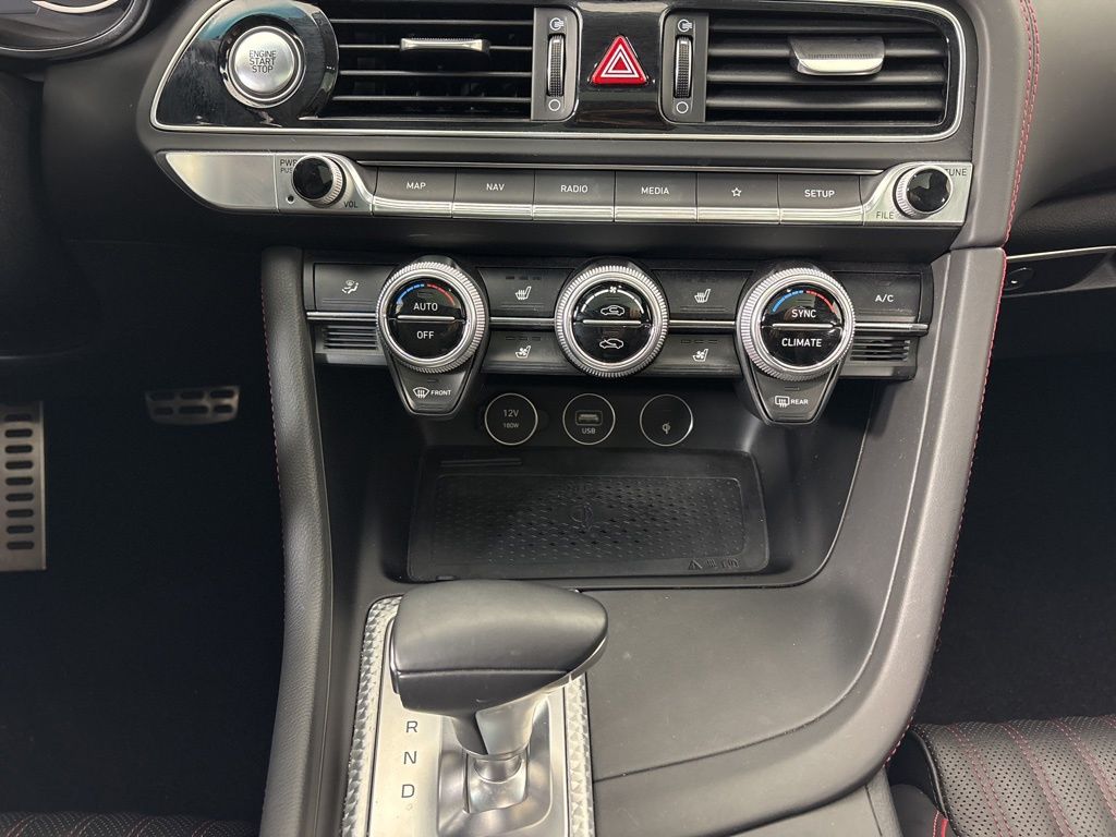 Thumbnail: 2023 Genesis G70 - 27