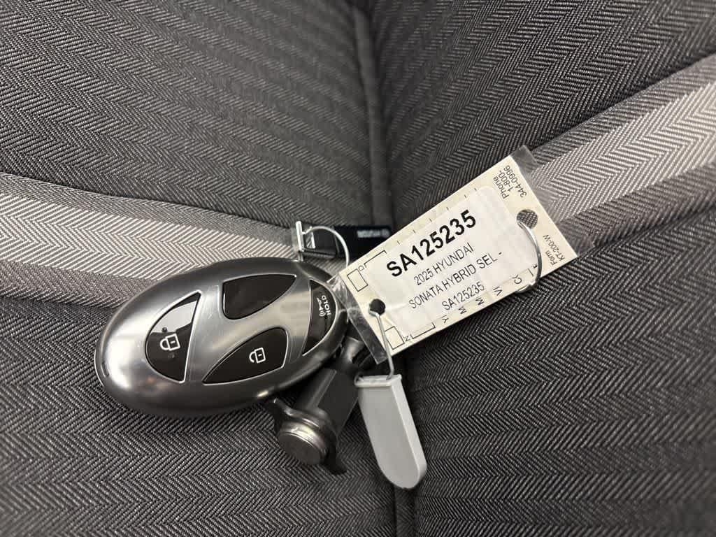 Thumbnail: 2025 Hyundai Sonata - 28