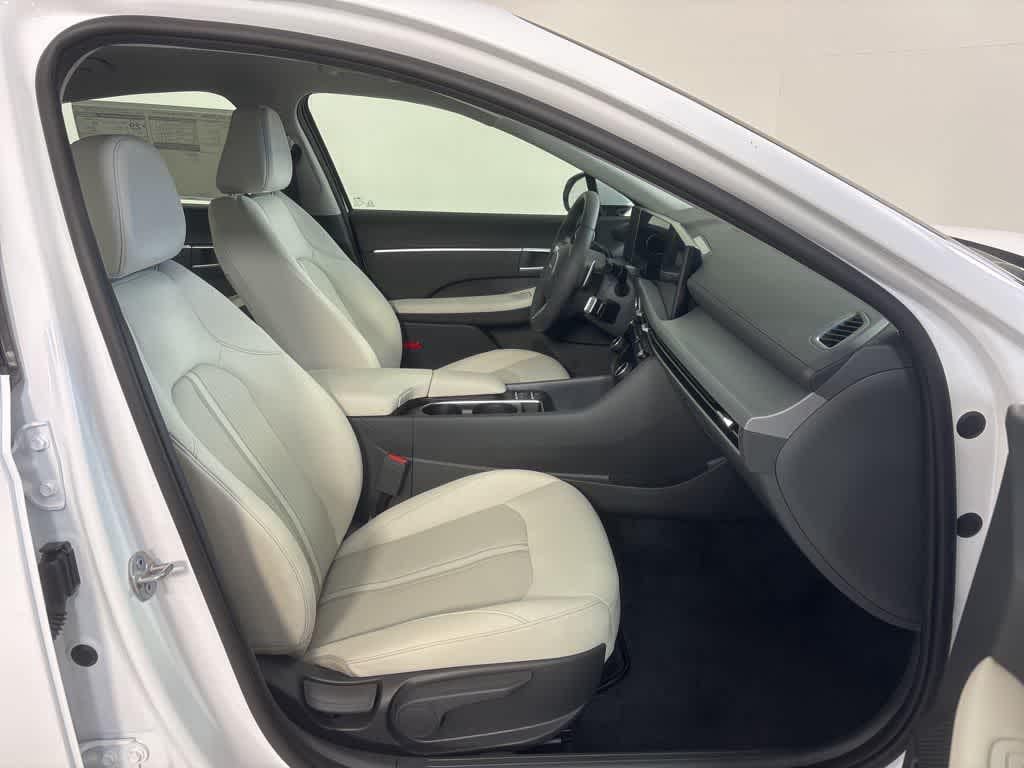 Thumbnail: 2026 Hyundai Sonata - 13