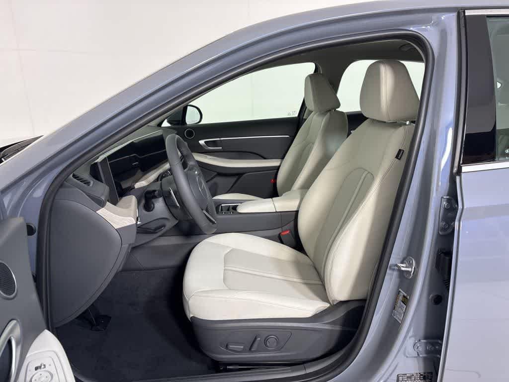 Thumbnail: 2025 Hyundai Sonata - 14