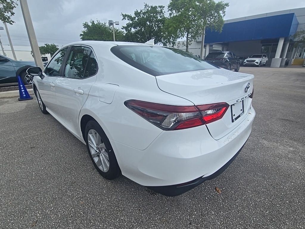 Thumbnail: 2022 Toyota Camry - 7