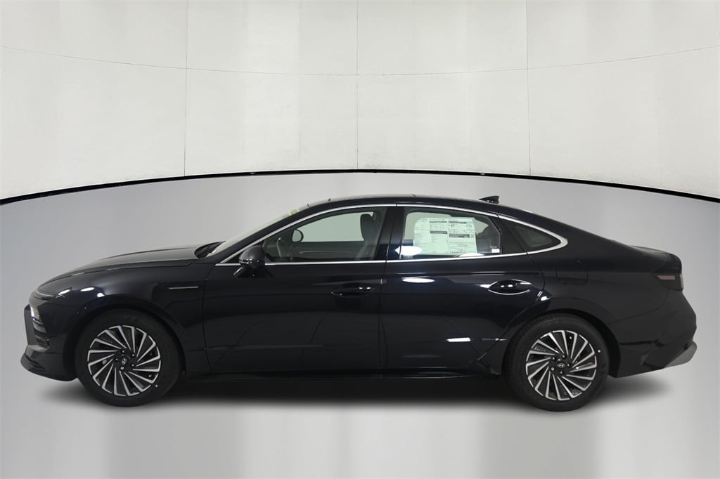 Thumbnail: 2025 Hyundai Sonata - 4