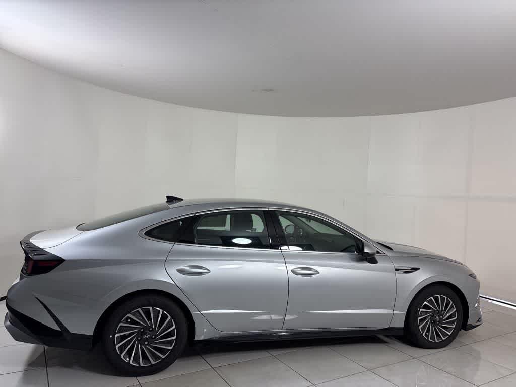 Thumbnail: 2025 Hyundai Sonata - 6