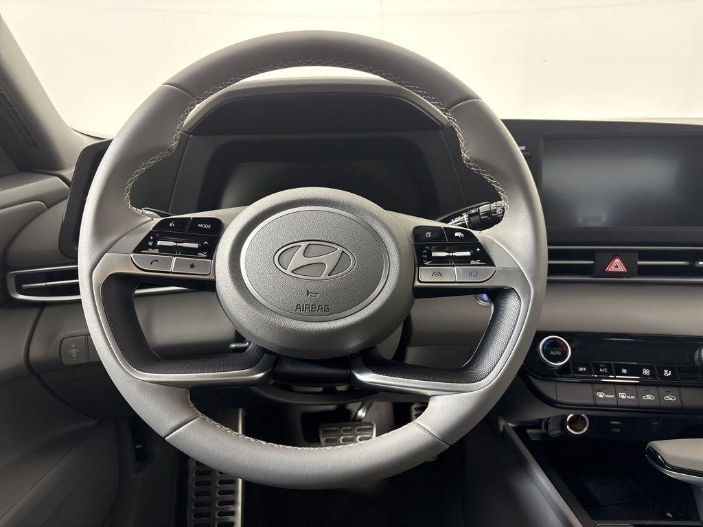 Thumbnail: 2026 Hyundai Elantra - 20