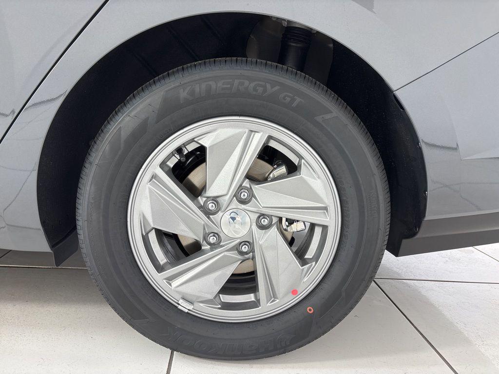 Thumbnail: 2026 Hyundai Elantra - 9