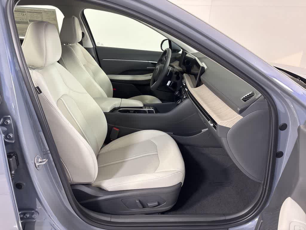 Thumbnail: 2025 Hyundai Sonata - 12