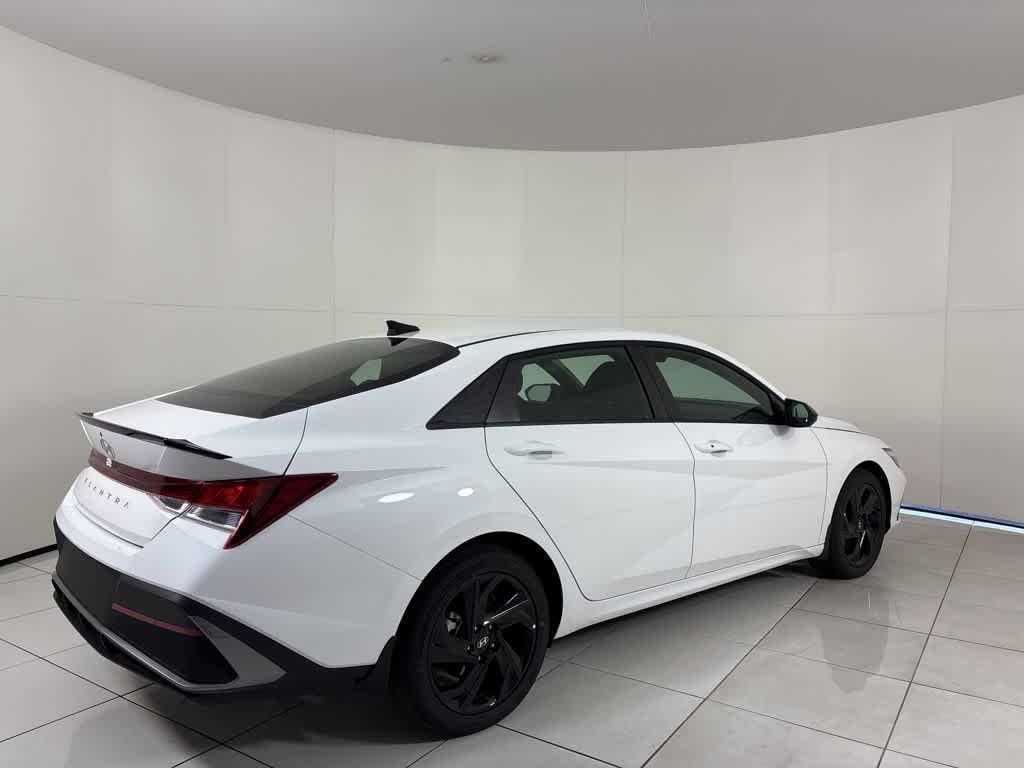 Thumbnail: 2026 Hyundai Elantra - 5