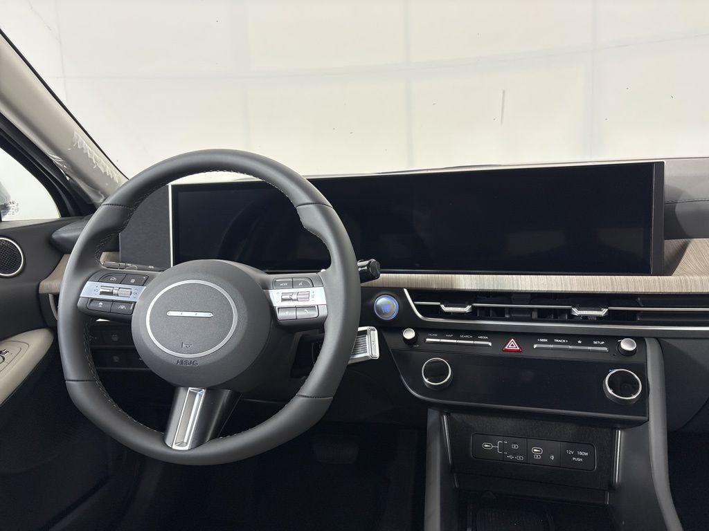 Thumbnail: 2025 Hyundai Sonata - 21