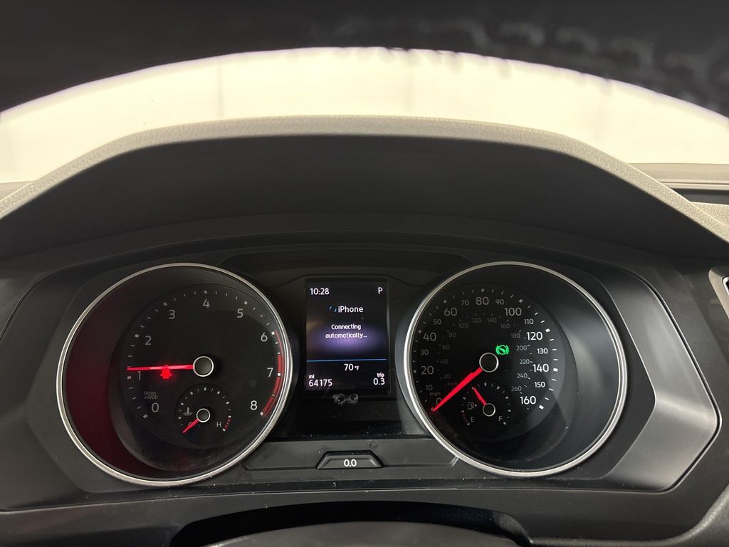 Thumbnail: 2018 Volkswagen Tiguan - 25