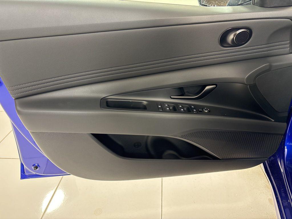 Thumbnail: 2026 Hyundai Elantra - 16