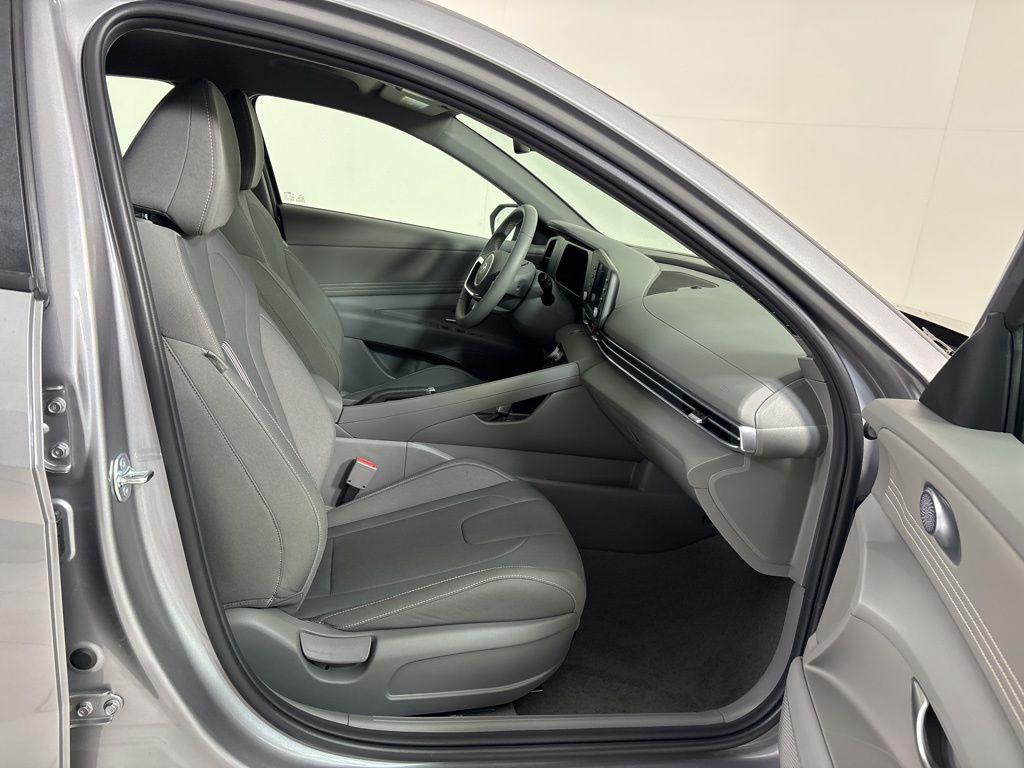 Thumbnail: 2026 Hyundai Elantra - 12