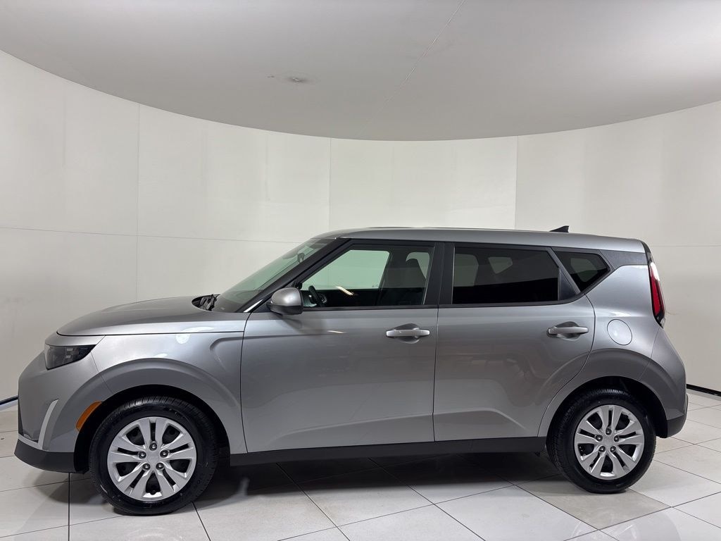 Used 2023 Kia Soul LX Hatchback