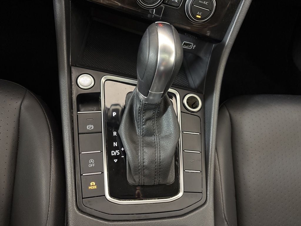 Thumbnail: 2019 Volkswagen Jetta - 34