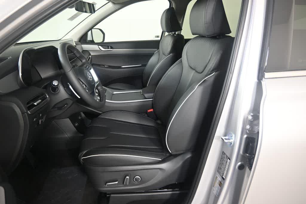 Thumbnail: 2025 Hyundai Palisade - 12