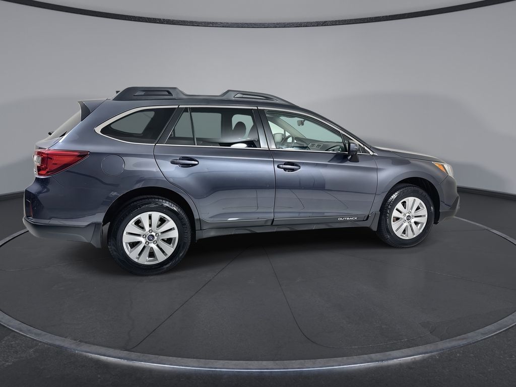 Thumbnail: 2017 Subaru Outback - 9