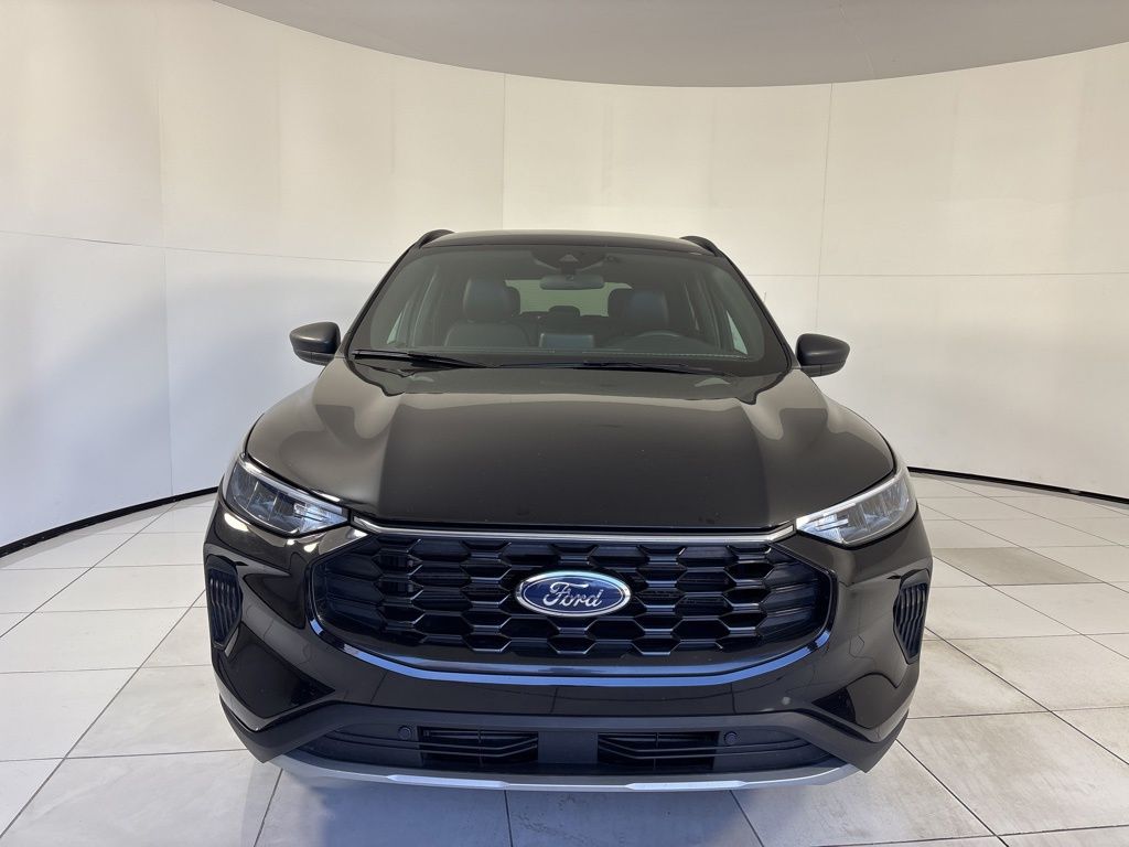 Thumbnail: 2025 Ford Escape - 8