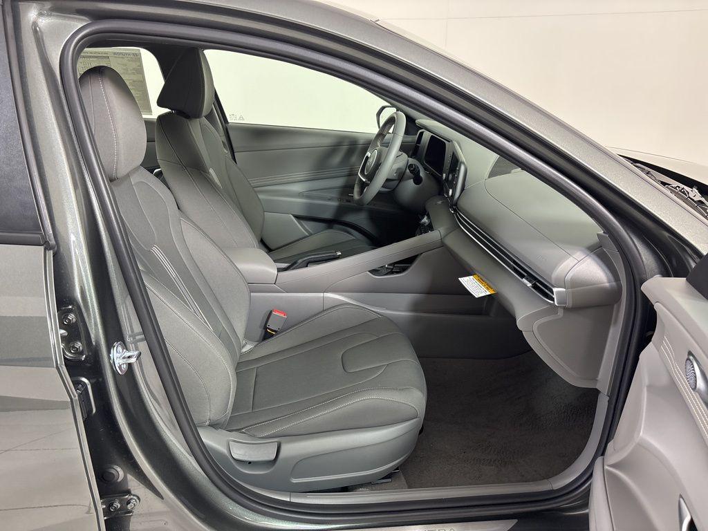 Thumbnail: 2026 Hyundai Elantra - 12