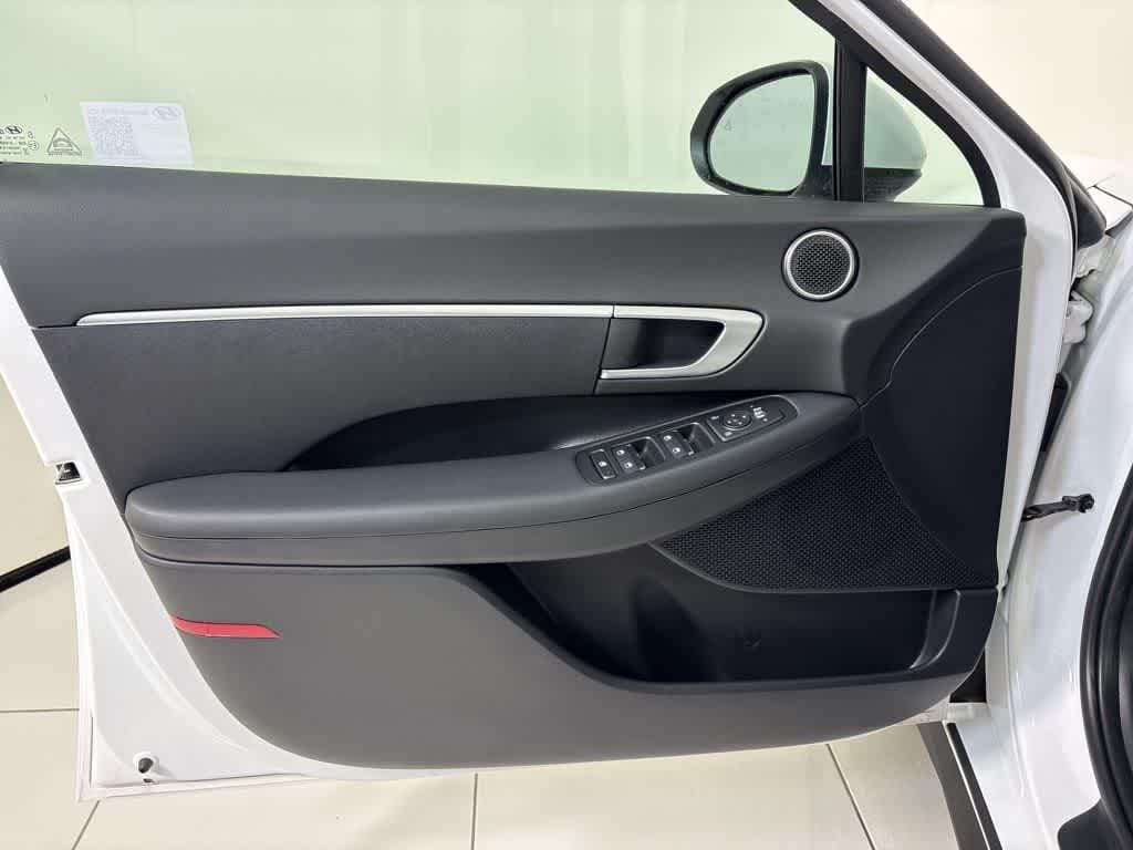 Thumbnail: 2025 Hyundai Sonata - 16