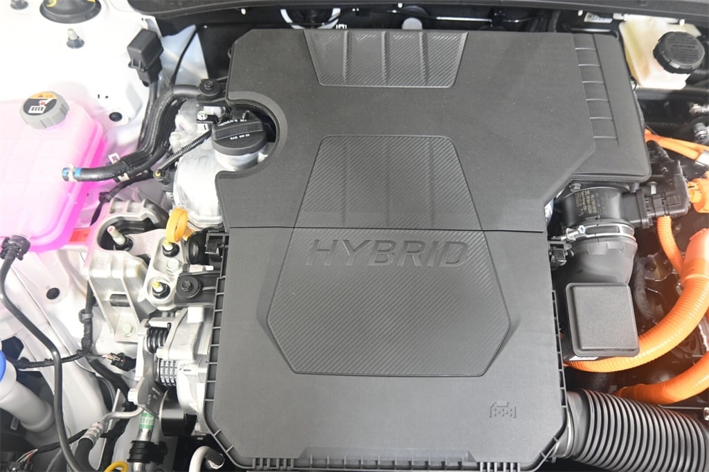 Thumbnail: 2025 Hyundai Elantra - 10