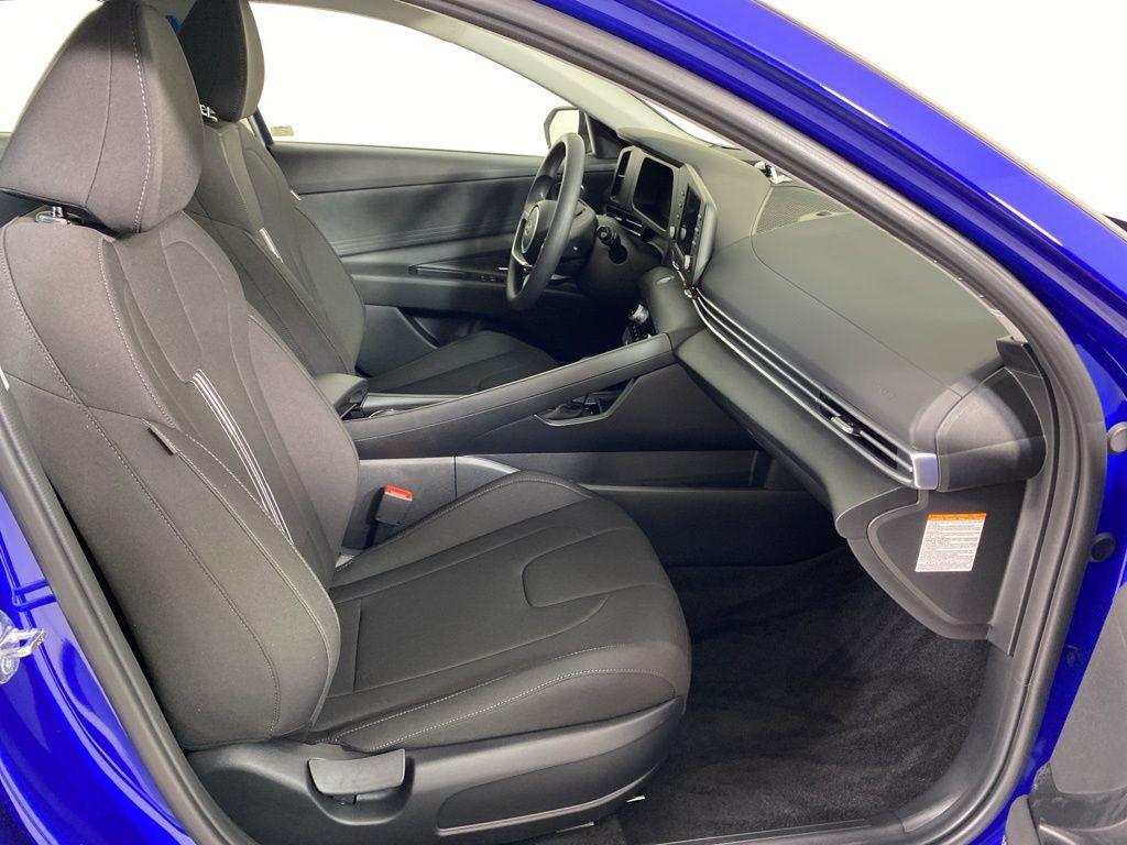 Thumbnail: 2025 Hyundai Elantra - 12