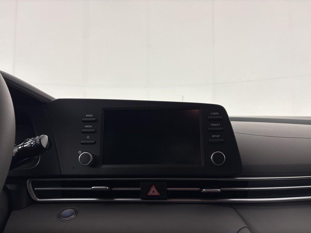 Thumbnail: 2026 Hyundai Elantra - 25