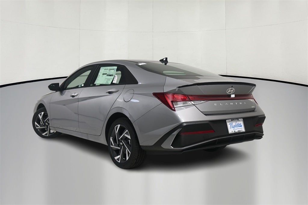 Thumbnail: 2025 Hyundai Elantra - 5