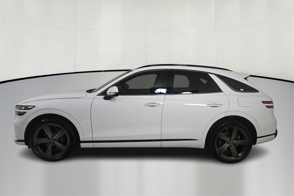 Thumbnail: 2025 Genesis GV70 - 4