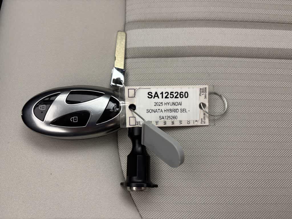 Thumbnail: 2025 Hyundai Sonata - 28