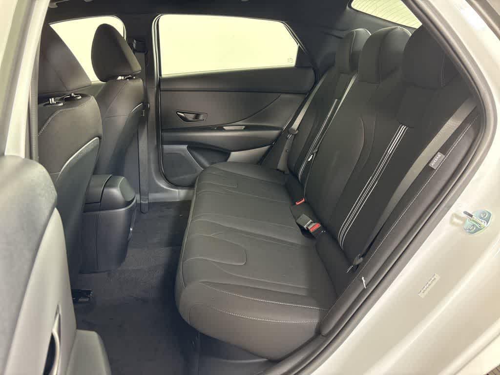 Thumbnail: 2025 Hyundai Elantra - 18