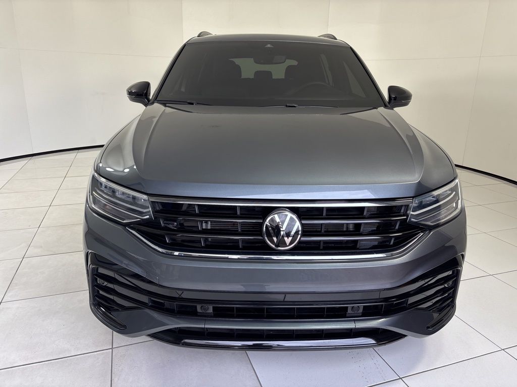 Thumbnail: 2023 Volkswagen Tiguan - 8