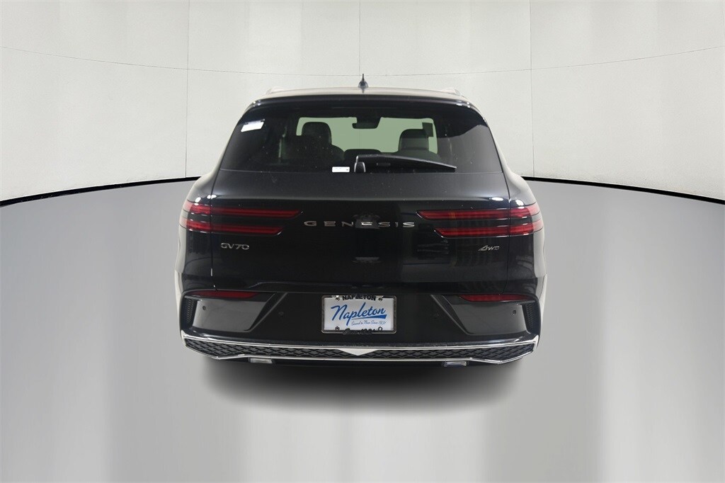 Thumbnail: 2026 Genesis GV70 - 6