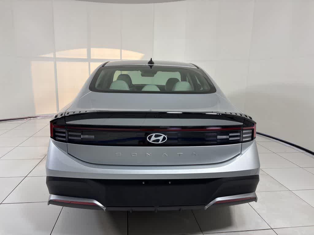 Thumbnail: 2025 Hyundai Sonata - 4