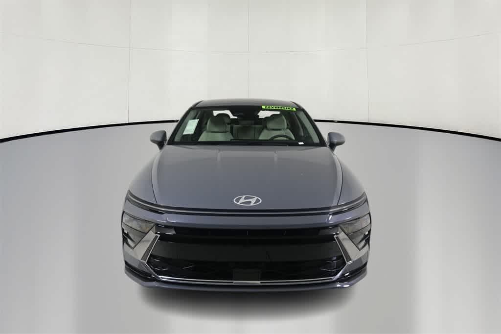 New 2025 Hyundai Sonata Hybrid SEL Sedan