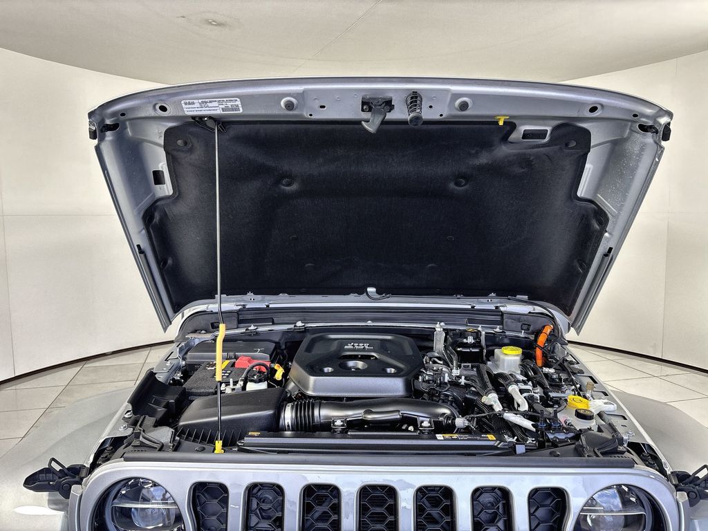 2022 Jeep Wrangler Unlimited High Altitude 4XE - Photo 18