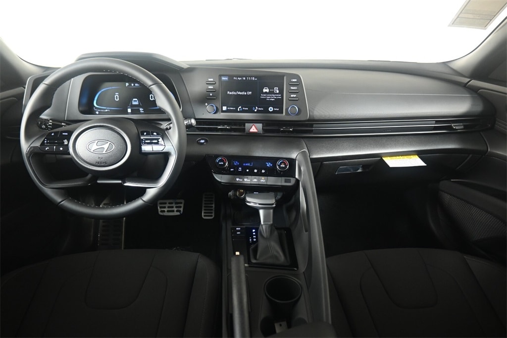 Thumbnail: 2025 Hyundai Elantra - 14