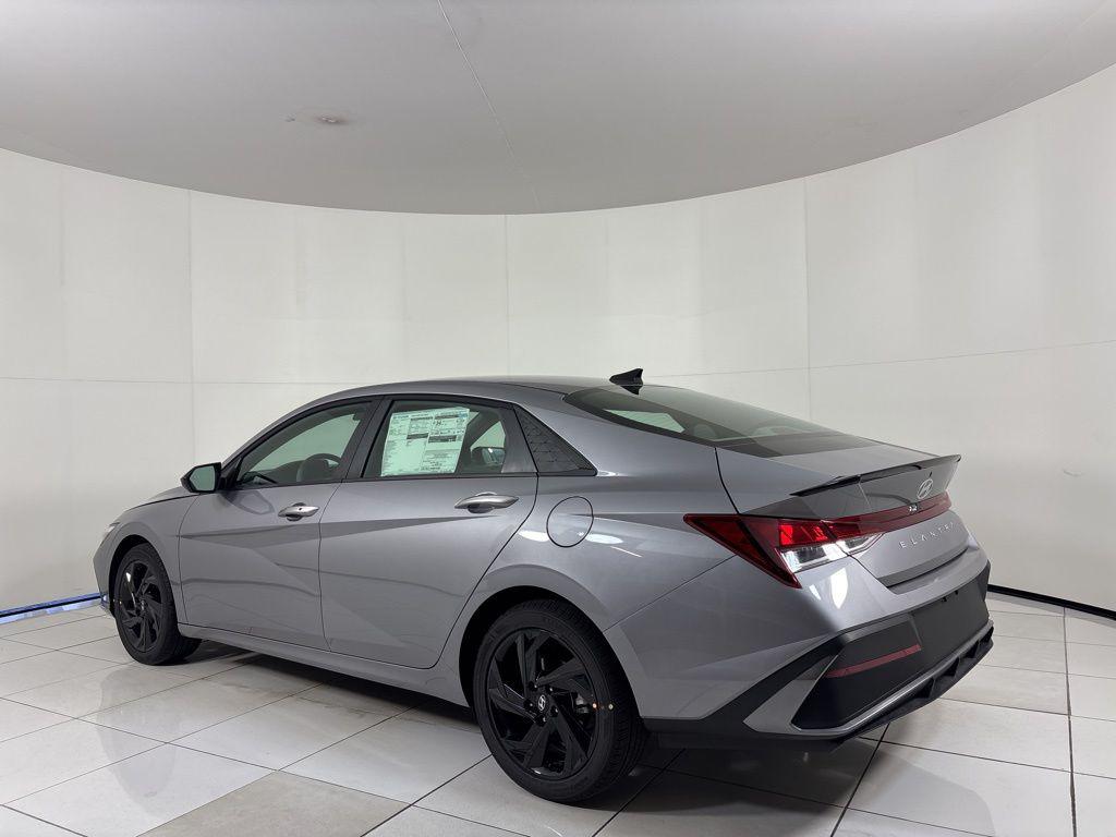 Thumbnail: 2026 Hyundai Elantra - 3